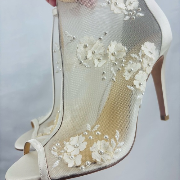Ivory Floral Heeled Boots - Bella Belle - Picture 7 of 11